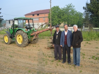 Pırpır Köyü Kabristanlığının Ağaçlandırdık.