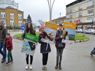 FARKINDALIK YÜRÜYÜŞÜMÜZ ÇOK RENKLİYDİ.