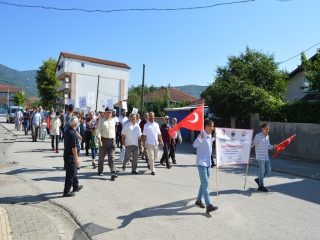 KUŞAKLAR BULUŞUYOR FARKINDALIK YÜRÜYÜŞÜ YAPILDI