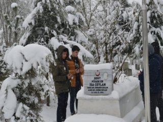 GÖNÜL GENÇLERİNDEN ESENLİ GRUBU´ DA SAHADA