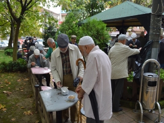 AŞUREYİ ÖZLEMİŞİZ.