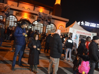 DÜZCE MERKEZ CAMİİNDE KANDİL