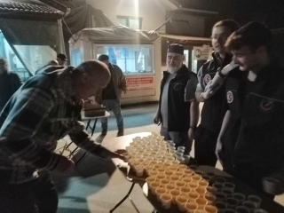 GENÇLERİN ELİNDEN BAL ŞERBETİ