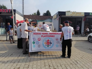 YEREL DERNEKLERDEN AŞURE İKRAMI