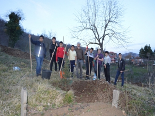 KAFYAYLA KABRİSTANLIĞINI AĞAÇLANDIRDIK.