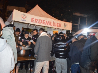 DÜZCE MERKEZ CAMİİNDE KANDİL