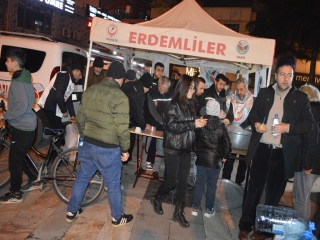 DÜZCE MERKEZ CAMİİNDE KANDİL