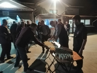 GENÇLERİN ELİNDEN BAL ŞERBETİ